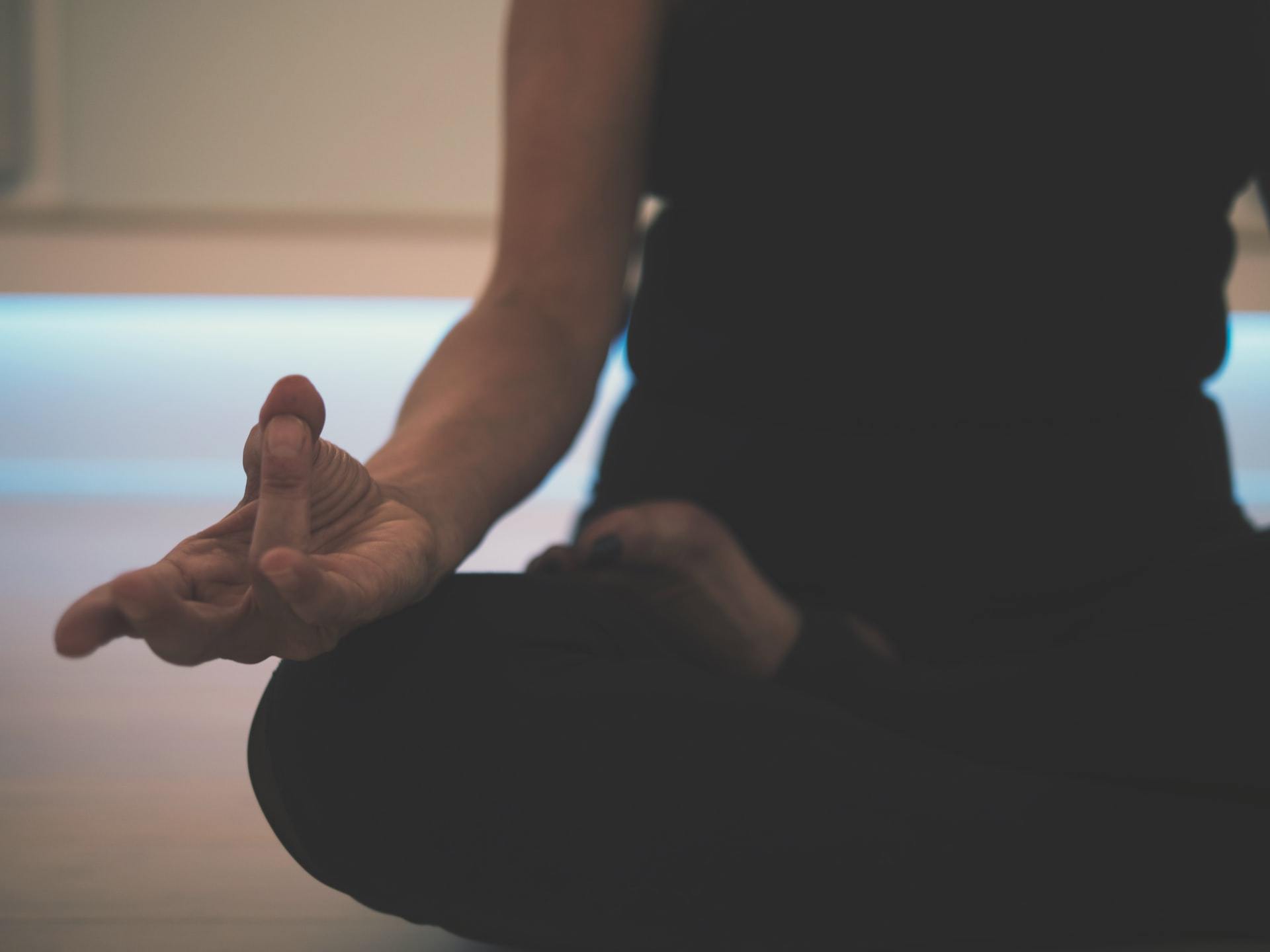 Les meilleures applications de yoga pendant les règles