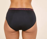 Bragas " Do not enter "